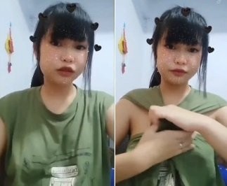 Poster of Gái sinh viên trưng vếu xịn để bạn bè mê mẩn